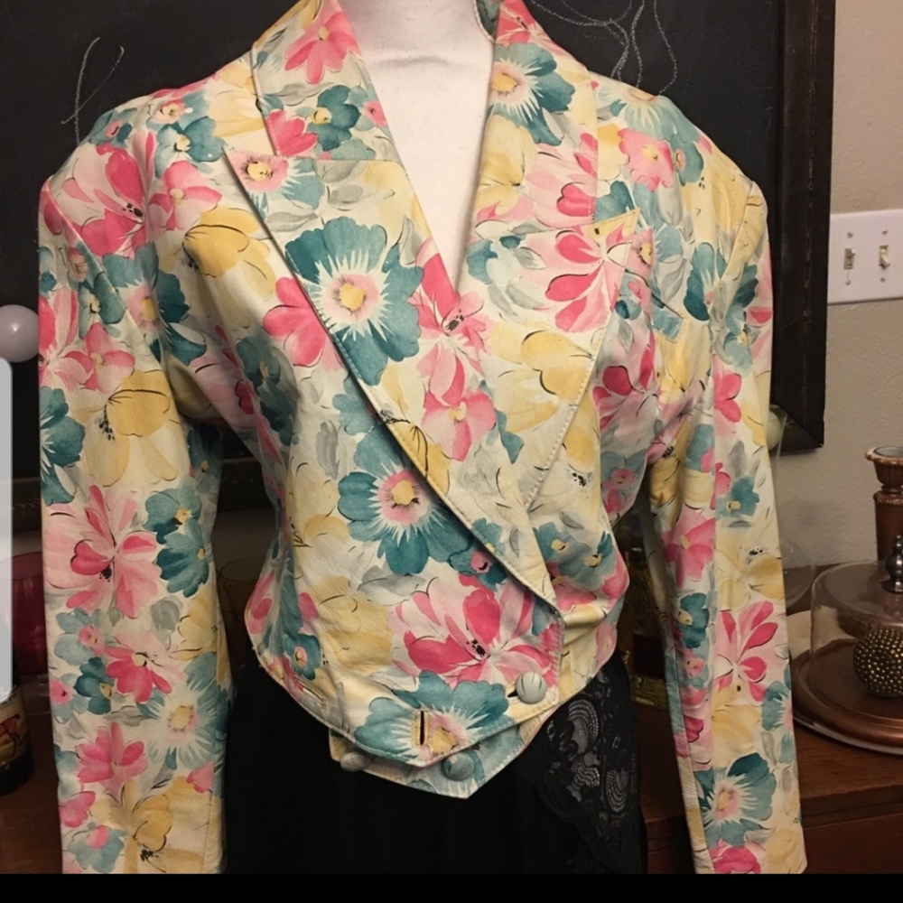 80s VINTAGE CROPPED FLORAL LEATHER JACKET
